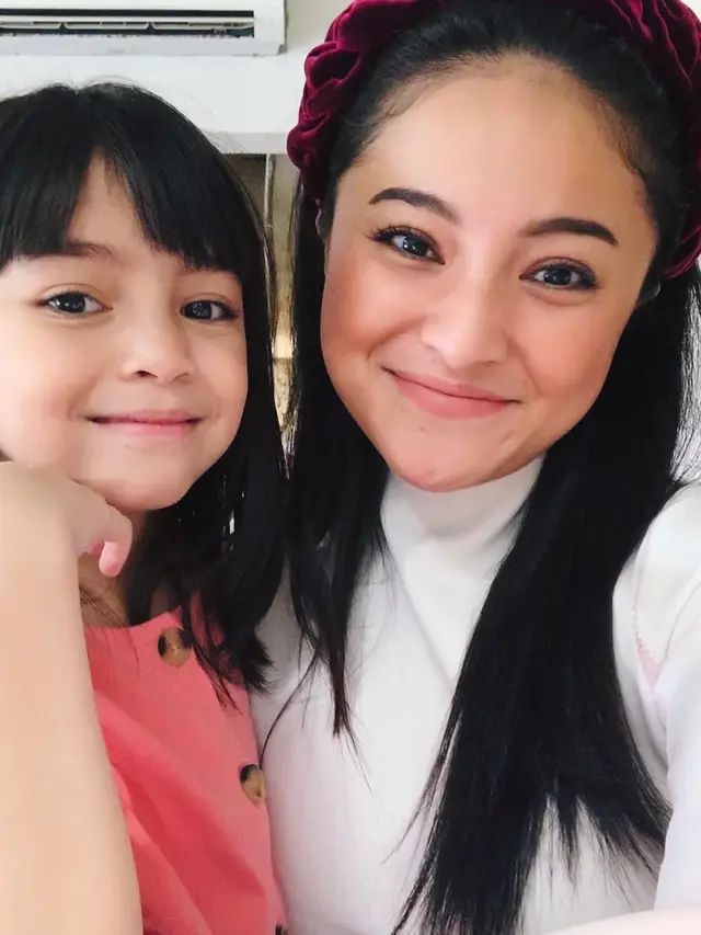 7 Potret Manis Sienna Ameerah, Putri Marshanda yang Bikin Netizen Terpesona