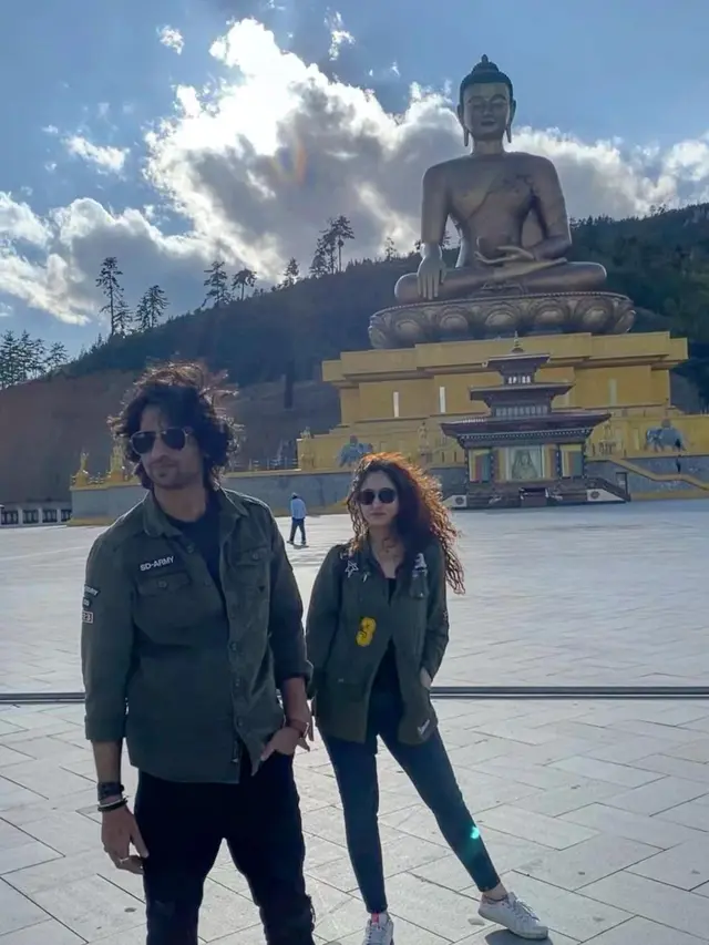 6 Potret Shaheer Sheikh dan Ruchika Kapoor Setelah Menikah, Makin Romantis