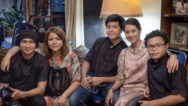 4 Seleb Ini Akrab Sama Istri Baru Mantan Suaminya, Harmonis Banget