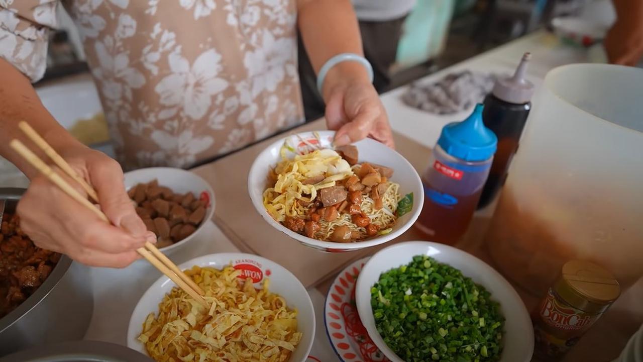 Kisah Seorang Wanita Mualaf Berawal dari Ingin Makan Mi