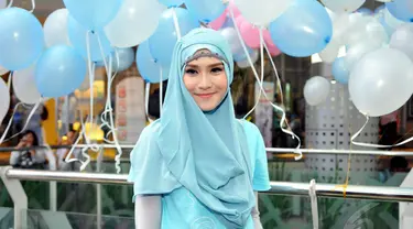 Zaskia Adya Mecca saat ditemui pada acara gala premier film Hijab di XXI Epicentrum, Jakarta, Selasa (13/1/2015). (Liputan6.com/Panji Diksana)