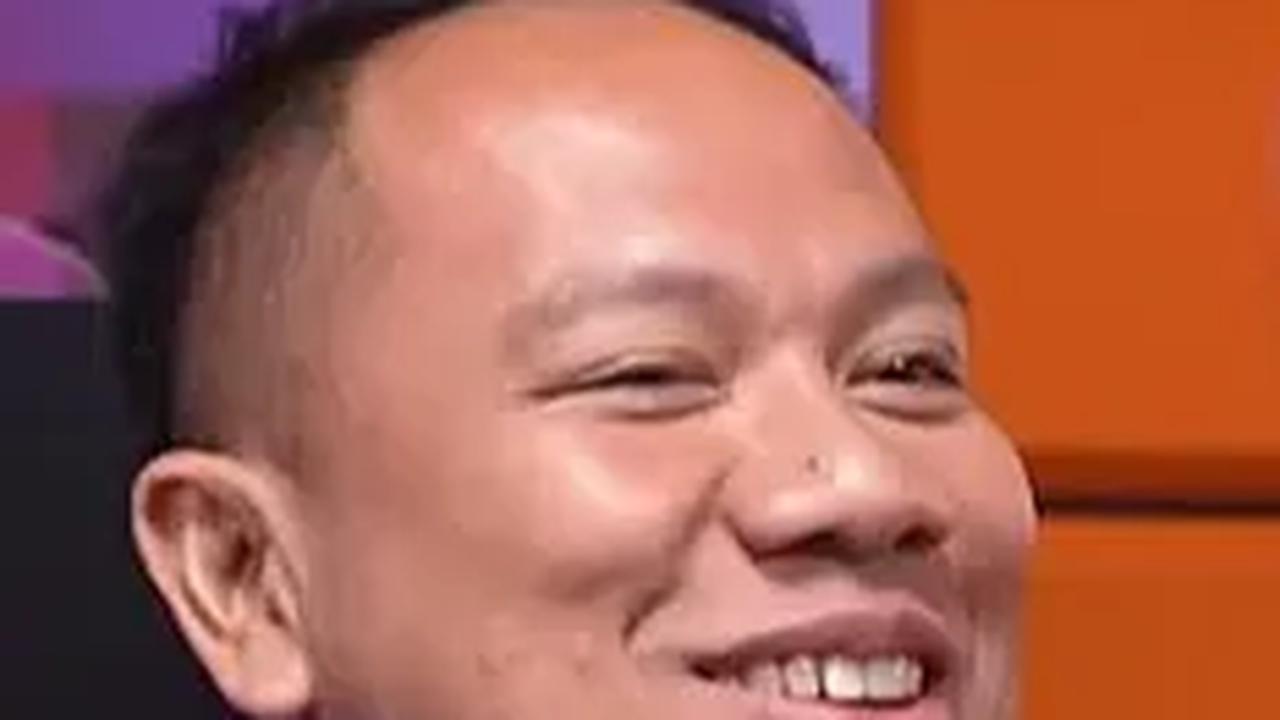 2. Vicky Prasetyo, Dapil Jawa Barat VI

Pelawak yang penuh sensasi ini siap menjadi bakal calon legislatif ( Bacaleg ) dengan visi misi membangun kesejahteraan guru ngaji. Ia berusaha membangun negeri dengan penuh kedamaian.