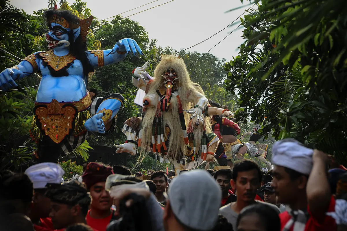 Pawai Ogoh-ogoh di Surabaya