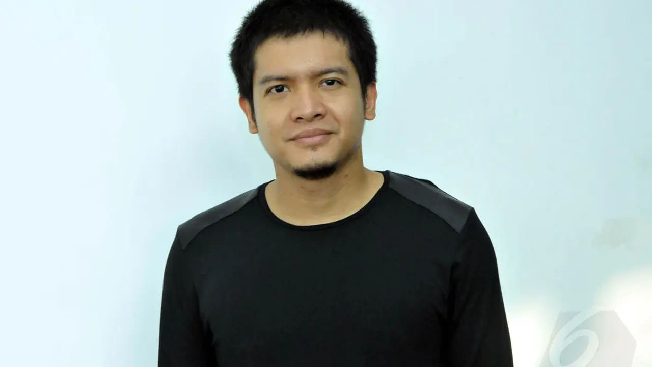 Selain Akting, Dimas Seto Jajal Bisnis Fesyen