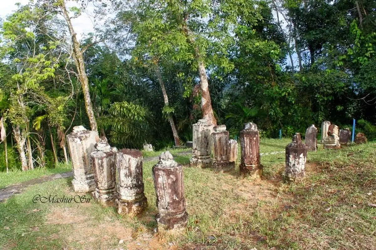 Makam Mahligai - Kompleks makam Islam tertua di Indonesia sebagai bukti masuknya perdaban Islam di bumi Nusantara, di Barus, Tapteng, Sumut. (Foto: sumutprov.go.id/Liputan6.com)