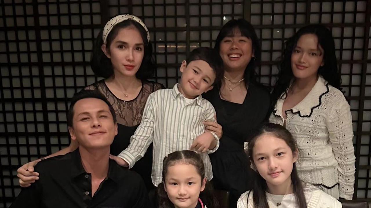 7 Artis Pria yang Bagikan Momen Kompak Bersama Anak, dari Gading Marten hingga Raffi Ahmad