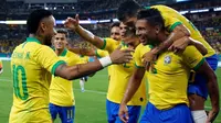 Neymar mencetak satu gol plus satu assist saat Timnas Brasil ditahan 2-2 Kolombia pada laga uji coba di Hard Rock Stadium, Miami, Florida, Sabtu (7/9/2019). (AFP/RHONA WISE)