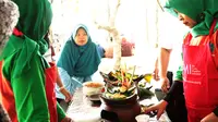 Lomba memasak antar kelurahan dan instansi saat peluncuran Tegal Kota Kuliner. (Liputan6.com/Fajar Eko Nugroho)