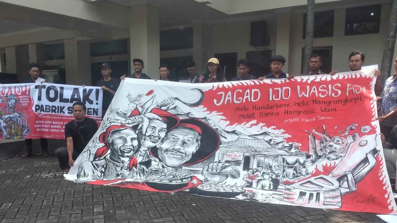 Ramai-Ramai Warga Wonogiri Tolak Proyek Pabrik Semen Seluas 309,43 Hektar