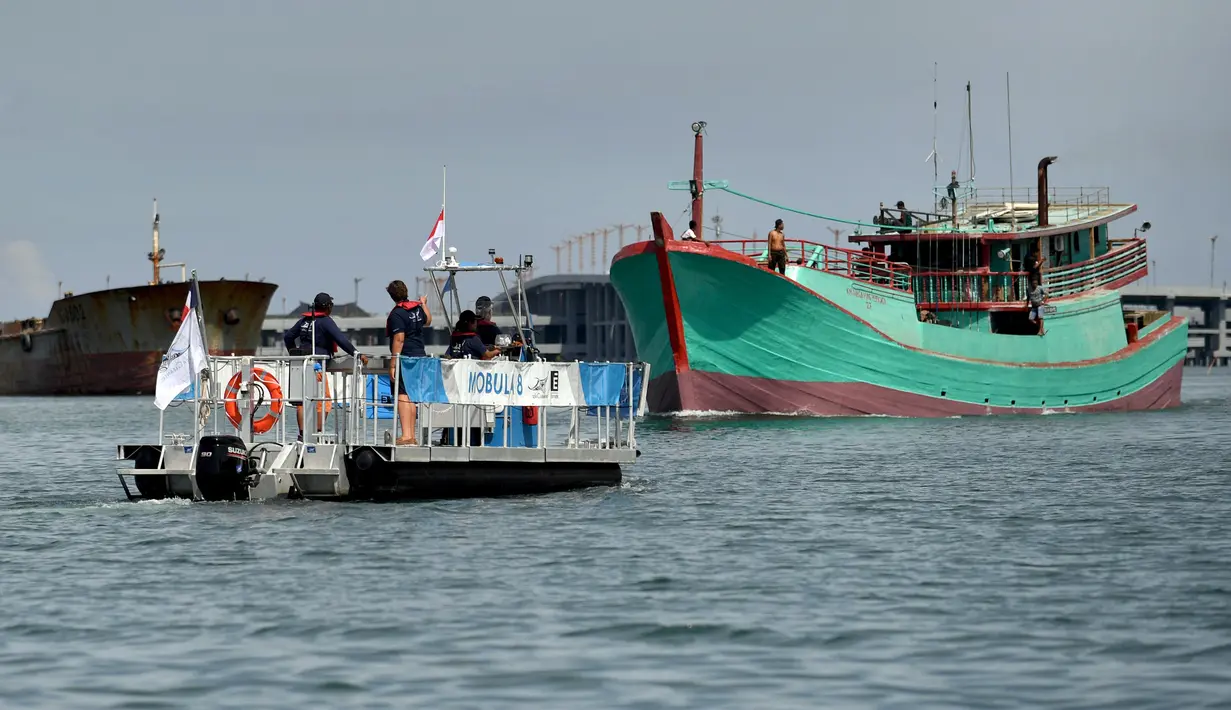 Mobula 8 saat ini belum bisa menjangkau semua perairan Pulau Dewata karena area yang tercover baru dua, yakni Badung dan Denpasar. (SONNY TUMBELAKA/AFP)