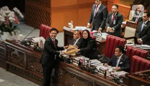 Selanjutnya, Puan memberikan kesempatan Menteri Kesehatan Budi Gunadi Sadikin untuk membacakan pandangan akhir Presiden terkait RUU Kesehatan. (Liputan6.com/Faizal Fanani)