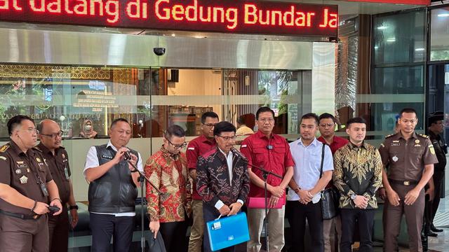 Kejaksaan Agung (Kejagung) kelar melakukan pemeriksaan kedua terhadap Menteri Komunikasi dan Informatika (Menkominfo) Johnny G Plate terkait kasus dugaan korupsi dalam penyediaan infrastruktur Base Transceiver Station (BTS) 4G