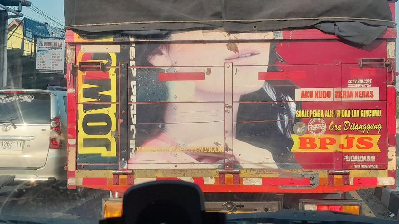 Untuk Mempercantik Penampilan Istri