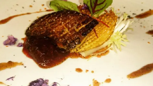 Manu Foie Gras yang dibuat dari hati angsa (Instagram/@darseneau)
