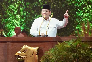 Ketua Umum Gerindra yang Juga Presiden RI Prabowo Subianto di momen perayaan Hari Ulang Tahun (HUT) ke-17 Partai Gerindra di Sentul International Convention Center (SICC), Bogor, Sabtu (15/2/2025). (Foto: Istimewa).