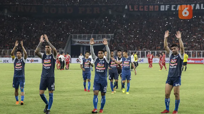 Dukungan Aremania saat Away