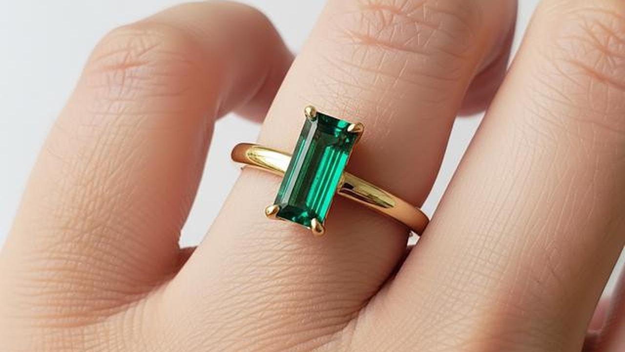 7 Model Cincin Emas yang Cocok untuk Tangan Gemuk, Bikin Jari Terlihat Proporsional