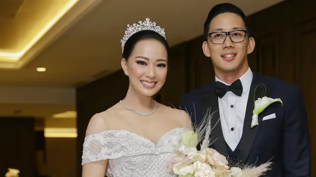 [Fimela] Yuanita Christiani dan Indra Wiguna