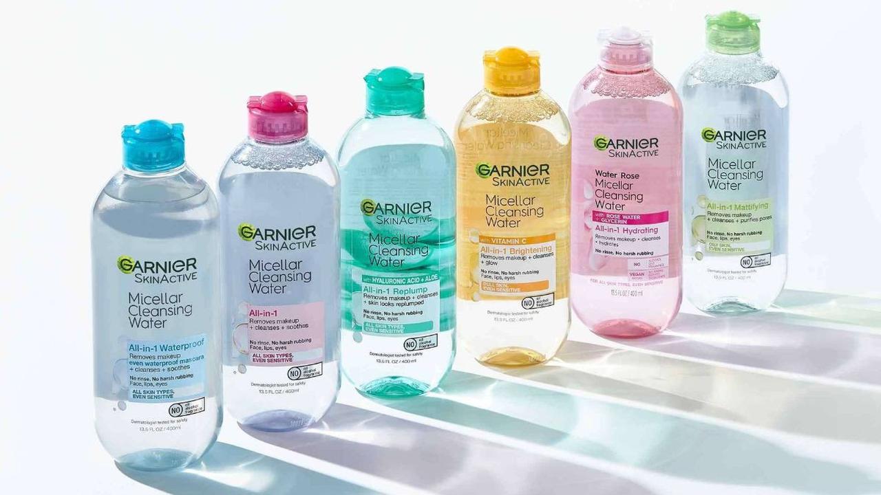 Micellar water adalah salah satu produk kecantikan yang sangat populer di kalangan beauty enthusiast.