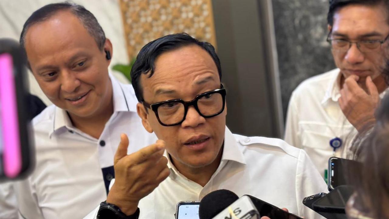 VIDEO: Wamenaker Noel Terkejut Dapat Surat Dari Pengusaha Terzalimi "Orang Ngawur Ini, Gila Nih!"