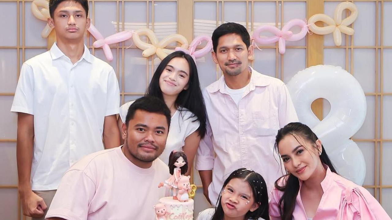 Cattleya Rayakan Ulang Tahun Ke-8, Ririn Ekawati dan Ibnu Jamil Beri Kejutan Manis di Akhir Tahun