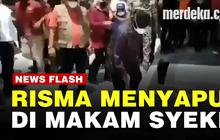 VIDEO: Usai Ngamuk di Gorontalo, Mensos Risma Menyapu Halaman Makam Ulama di Padang