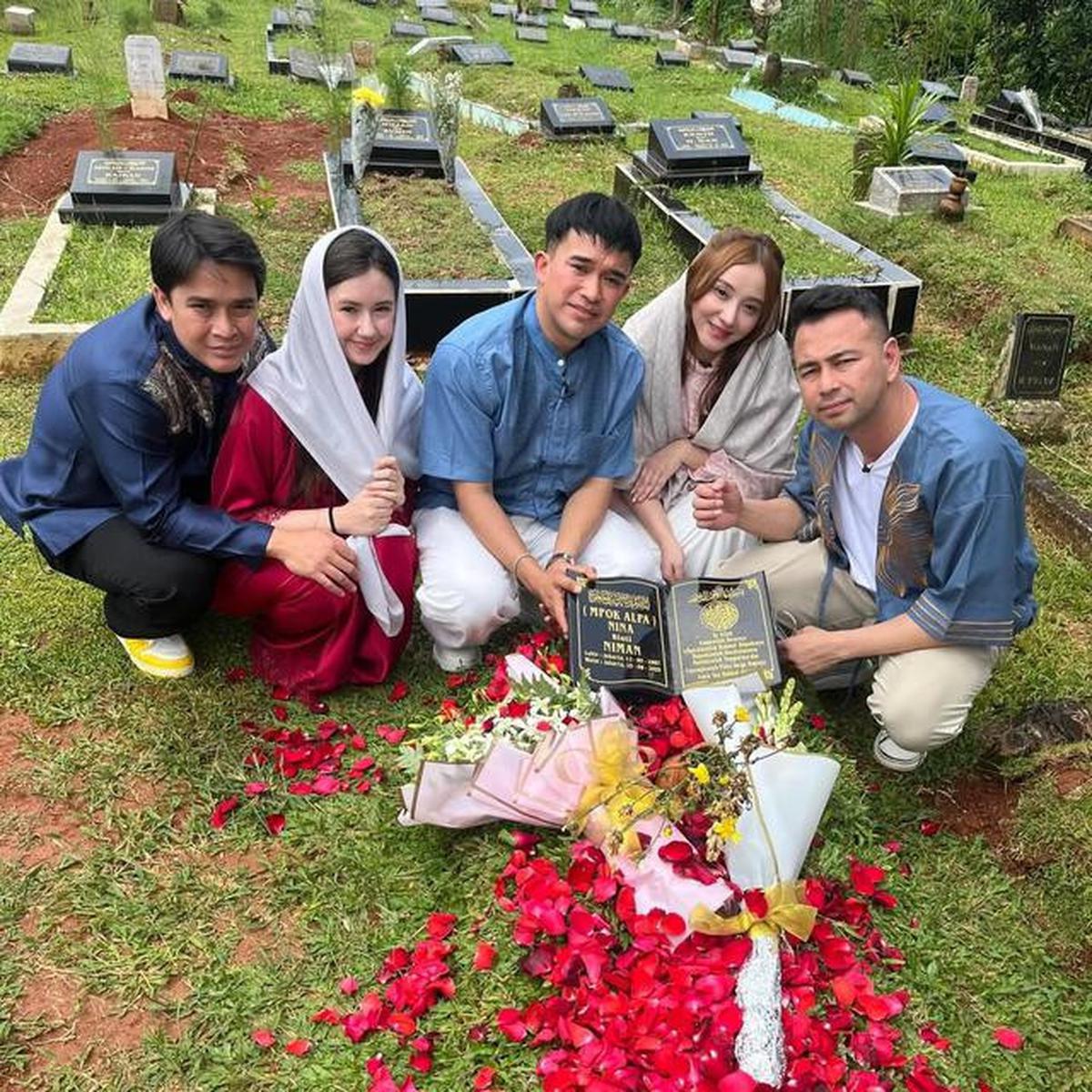 10 Potret Artis Ziarah Makam Jelang Ramadhan 2026, Raffi Ahmad hingga Indro Warkop