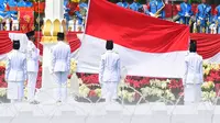 Banner Infografis Cara &amp; Syarat Ikut Upacara HUT ke-80 RI 17 Agustus 2025 di Istana. (Liputan6.com/Gotri/Abdillah)