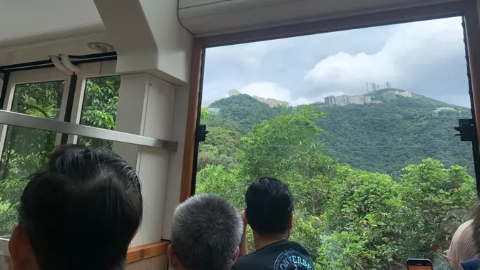 <p>Victoria Peak menjadi salah satu destinasi wajib jika Anda berkunjung ke Hong Kong. Ini merupakan titik tertinggi di Pulau Hong Kong. (Liputan6/Benedikta Miranti)</p>