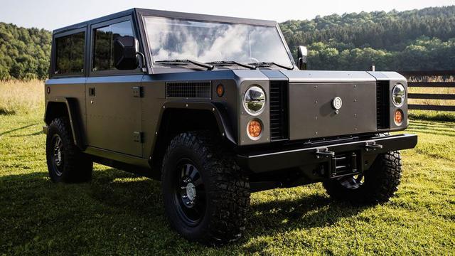 Bollinger B1 diklaim sebagai mobil off road elektrik pertama di dunia.