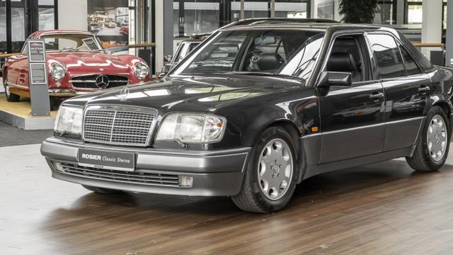 Mercedes-Benz E-Class (W124) "Boxer"