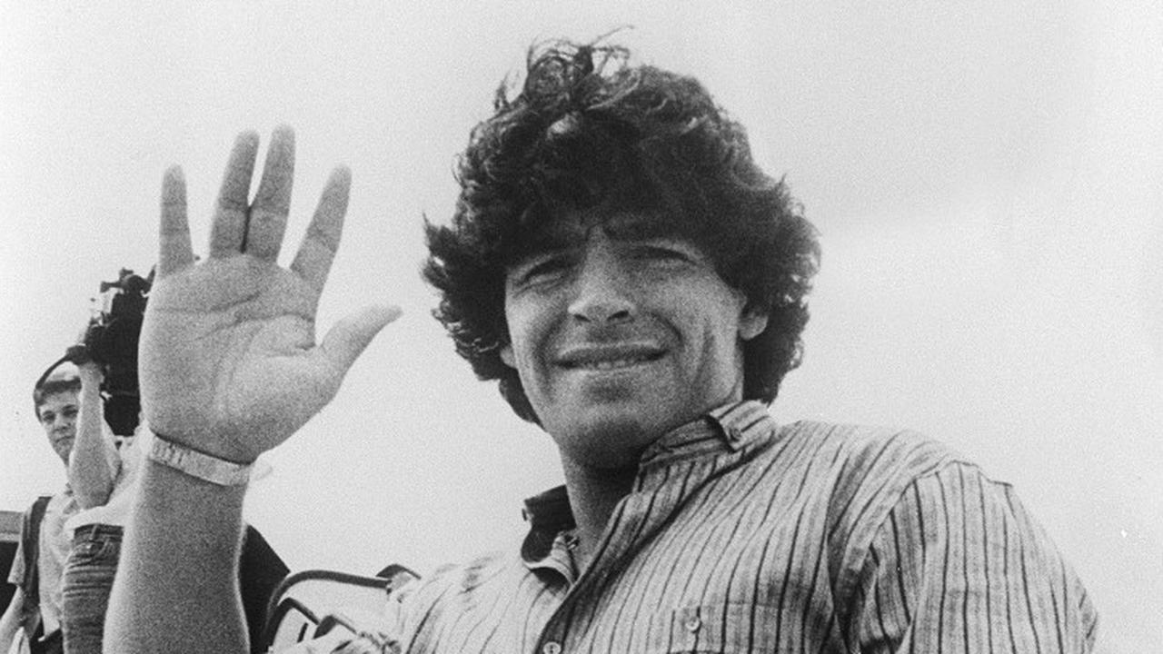 FOTO: Legenda Sepak Bola Argentina Diego Maradona Meninggal Dunia