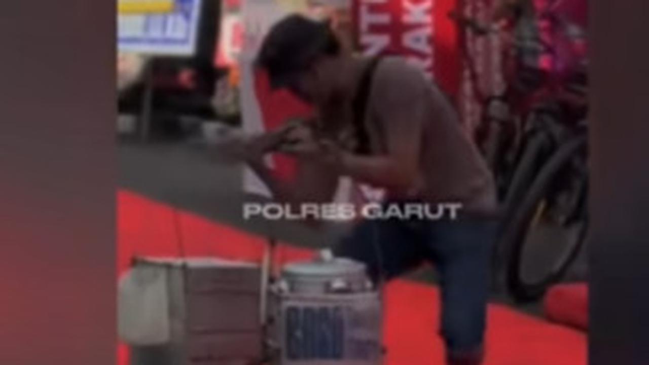 Polisi Lomba Jadi Intel Meriahkan HUT Polri