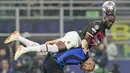 Inter Milan tampil impresif untuk menjinakkan perlawanan AC Milan dalam laga leg kedua semifinal Liga Champions 2022-2023, Rabu (17/5/2023). Nerazzurri menang tipis dengan skor 1-0. (AP Photo/Antonio Calanni)