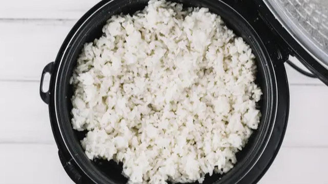 Cara Mudah Menghangatkan Nasi Sisa Agar Tetap Pulen dan Kembali Wangi