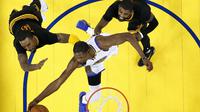 Kevin Durant saat melawan Cleveland Cavaliers pada laga Final NBA, Senin (12/6/2017) (Monica M. Davey/Pool Photo via AP)