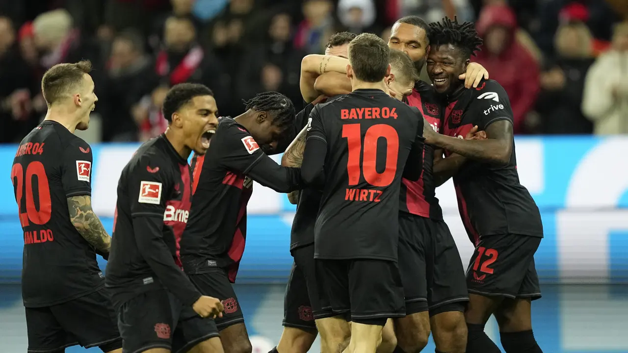 Foto: Bayer Leverkusen Semakin Tak Terbendung, Tinggalkan Bayern Munchen di Klasemen Liga Jerman