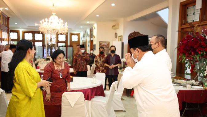 <p>Menteri Pertahanan Prabowo Subianto bertemu Ketua Umum PDI Perjuangan (PDIP) Megawati Soekarnoputri. (Istimewa)</p>