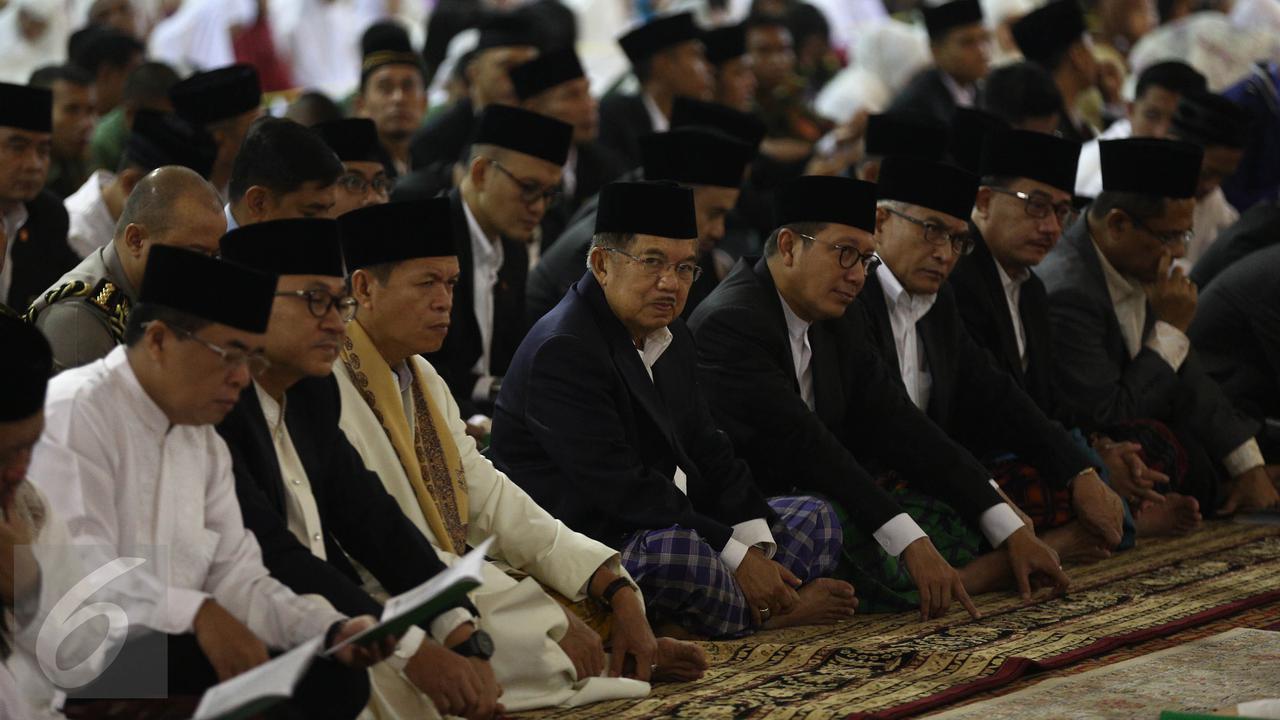20160706-Wapres JK dan Menteri Agama Salat Ied di Istiqlal-Jakarta