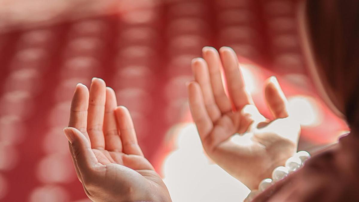 Sholawat Munfarijah Lengkap Makna dan Keutamaan, Simak Cara Mengamalkannya 