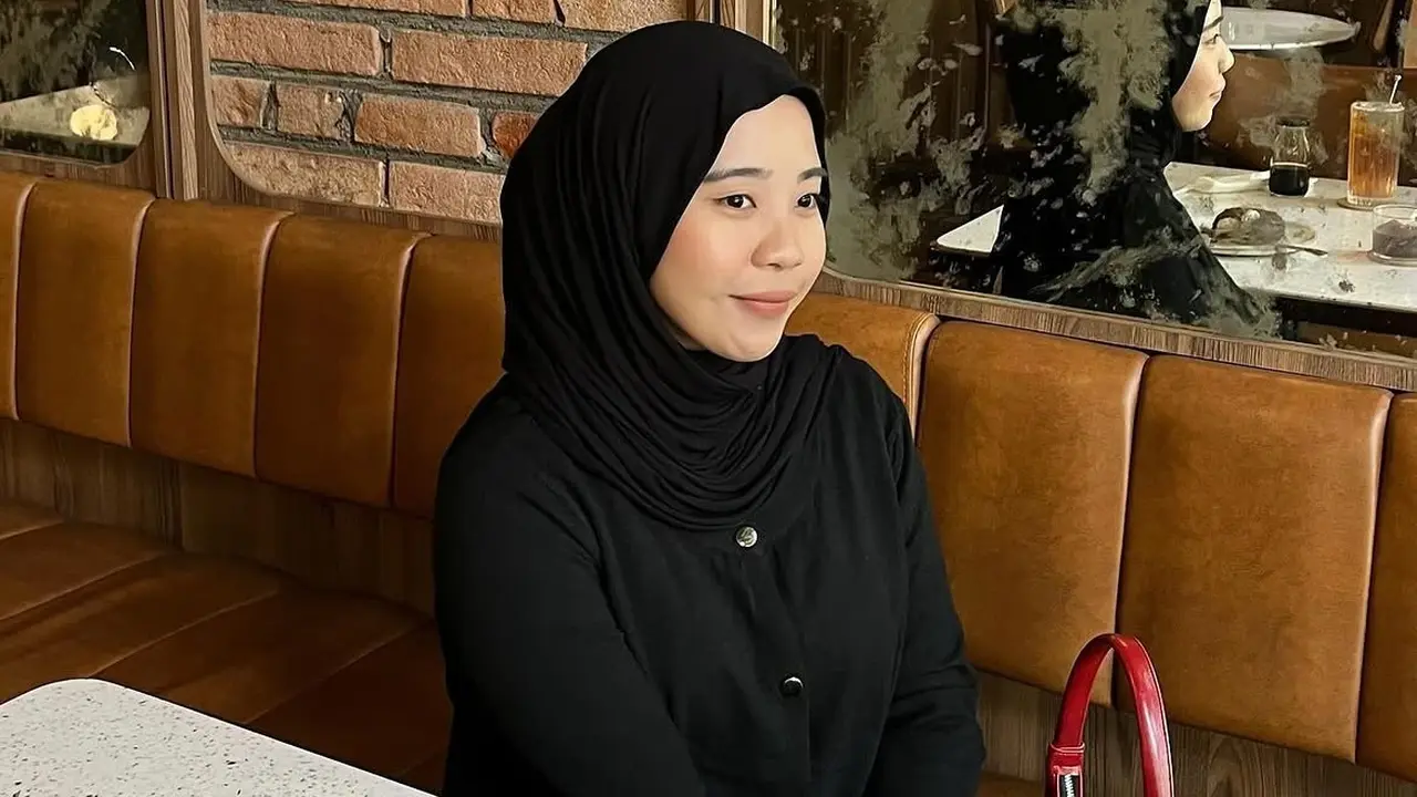 Jadi Content Creator Sekaligus Ibu, Dina Maulina Andalkan BRImo untuk Dukung Aktivitas Sehari-hari