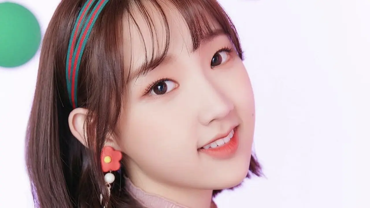Potret Jiyoon yang Keluar dari Grup Weeekly Akibat Gangguan Kecemasan