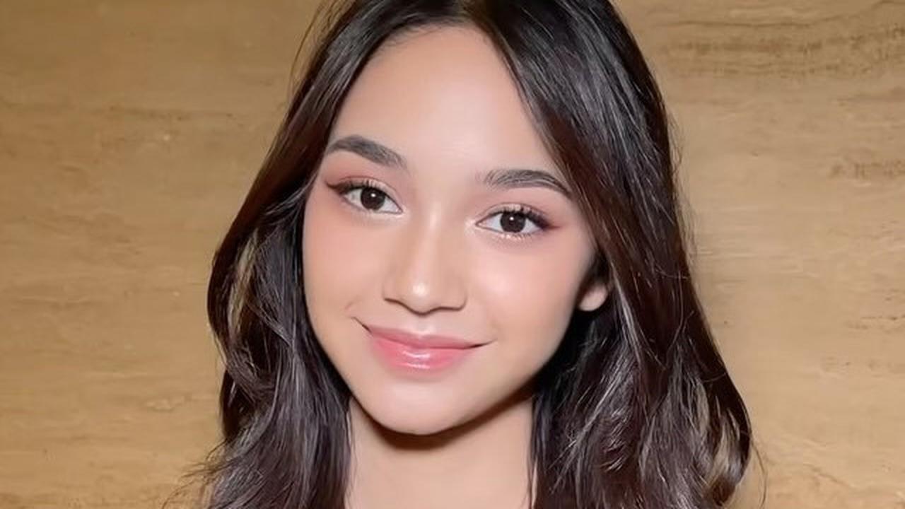 5 Potret Terbaru Sidney Anak Cut Tari Tampil dengan Makeup Flawless, Cantiknya 11 12 dengan Sang Mama