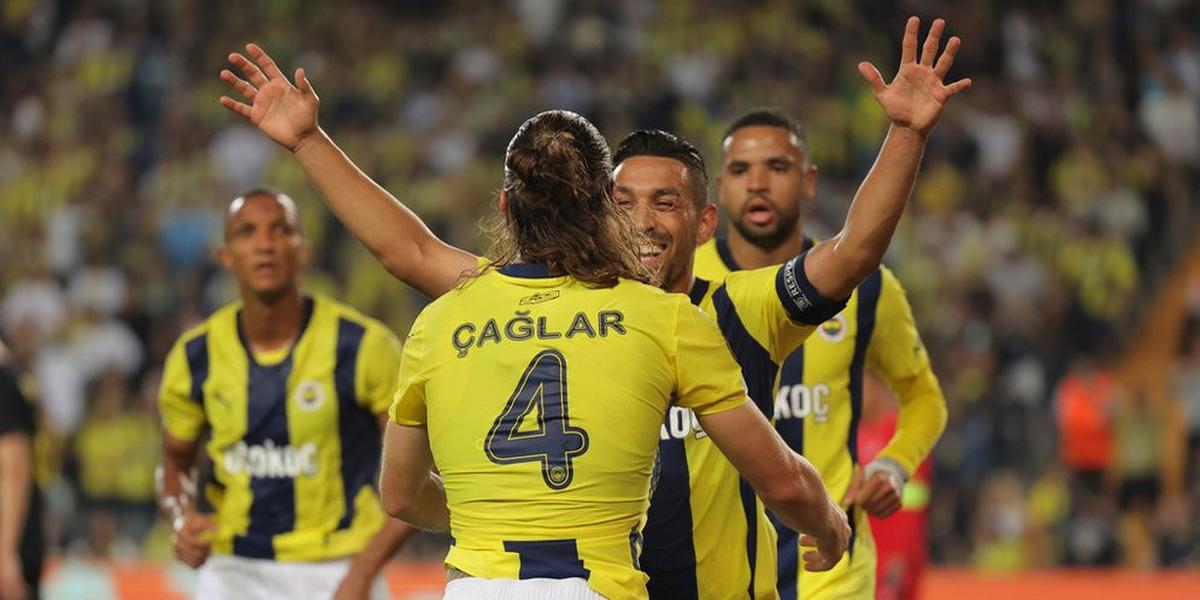 Prediksi Anderlecht vs Fenerbahce 21 Februari 2025