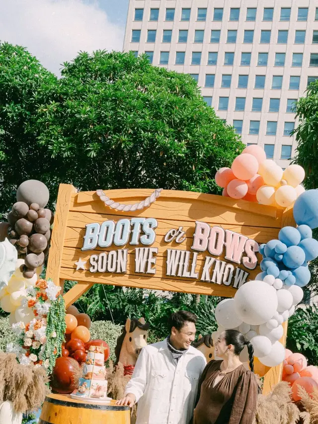 Bakal Punya Anak Perempuan, Chelsea Islan Tampil Cantik Effortless dan Glowing Maksimal di Momen Gender Reveal