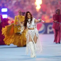 Camila Cabello menjadi penampil pembuka Final Liga Champions 2022. Foto: Instagram.