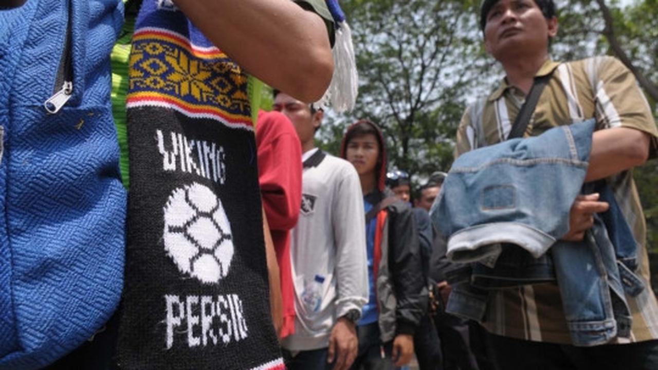 Ribuan Bobotoh mulai berdatangan di Gelora Bung Karno