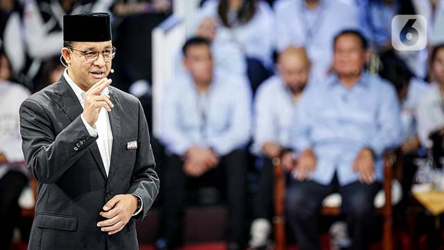 Ekspresi Para Capres/Cawapres saat Paparan Visi Misi pada Debat Perdana Pilpres 2024