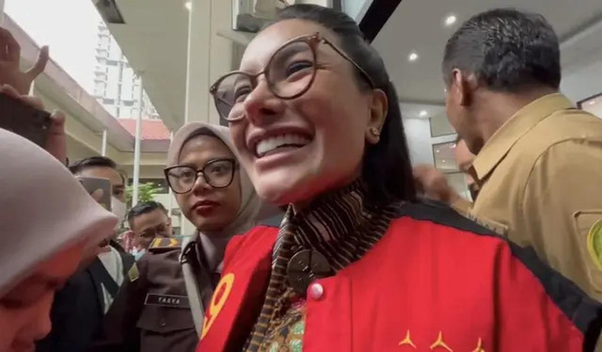 Nikita Mirzani Respons Vadel Badjideh Divonis 9 Tahun Penjara dan Denda Rp1 Miliar, Ngaku Tak Puas!