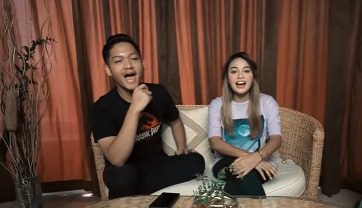 Azriel dan Aurel Hermansyah (Youtube/The Hermansyah A6)